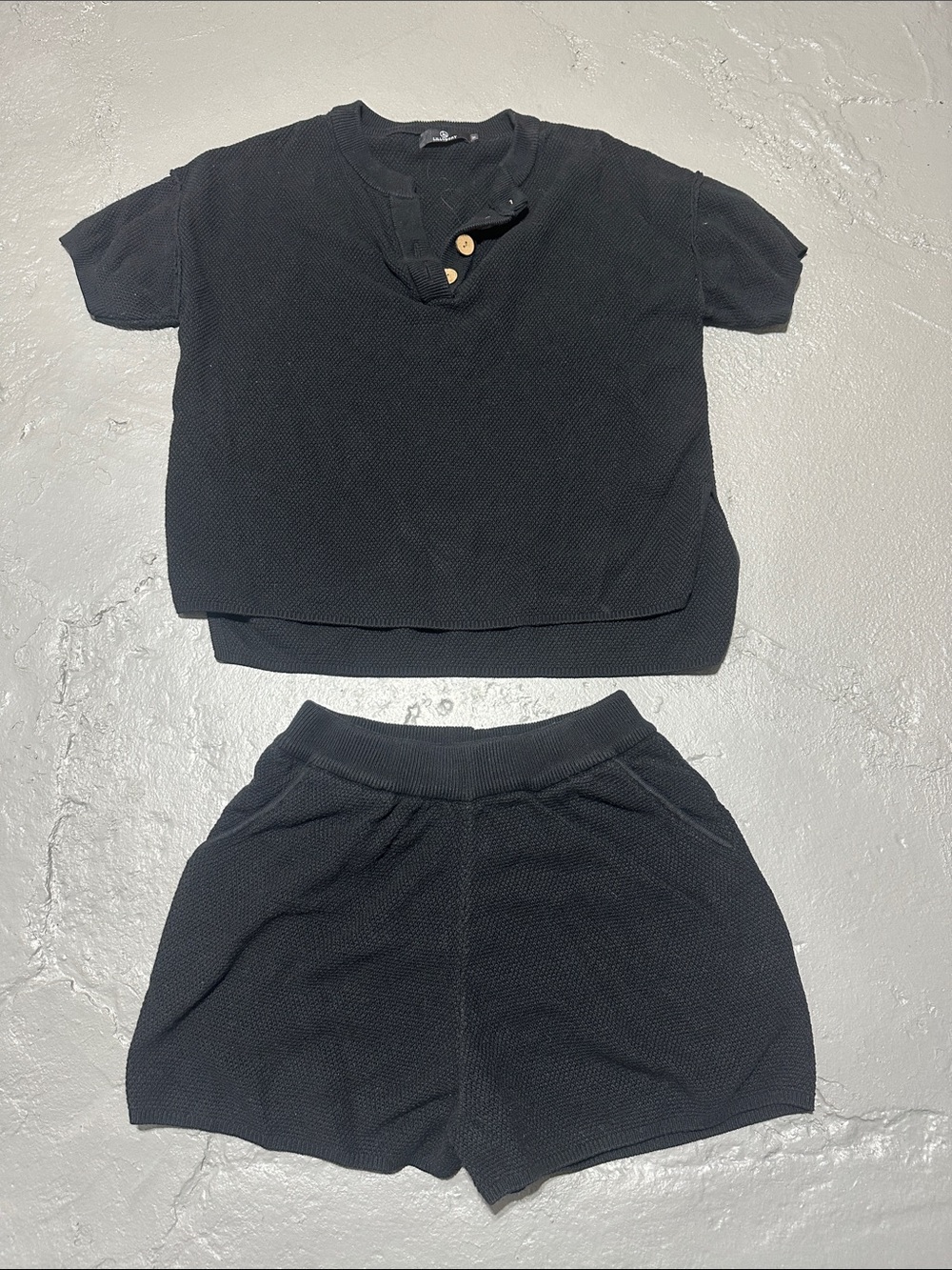 Waffle Knit Short Sleeve Top in Black